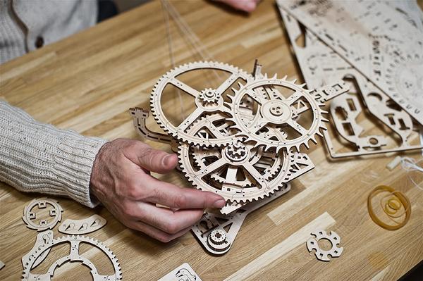 UGears Aero Clock